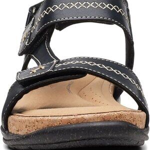 NEW | Clarks |  Women's Roseville Mae Flat Sandal | Black | 8.5 | REAL LEATHER